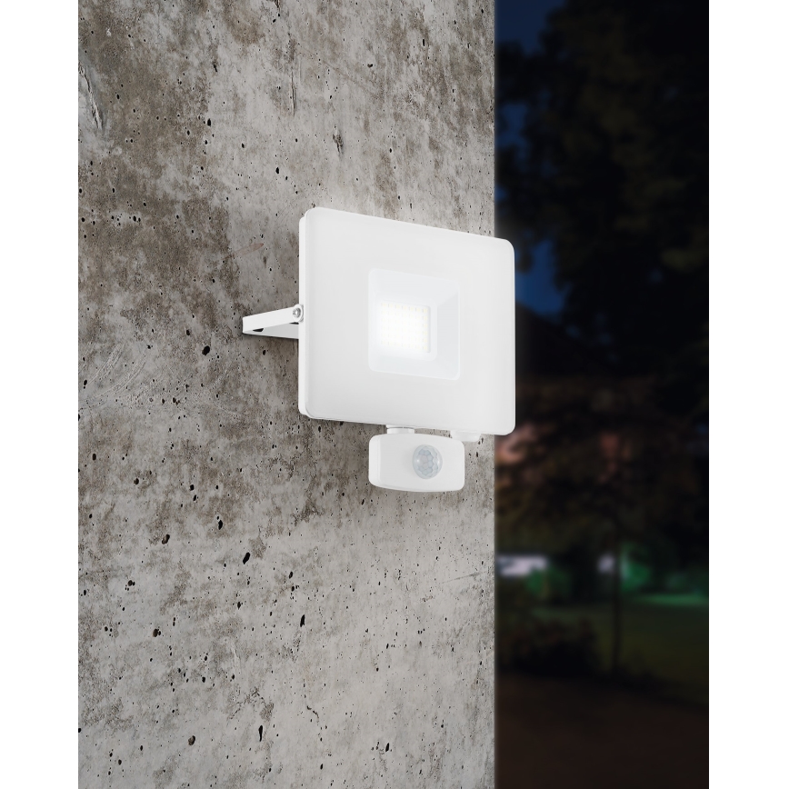 Eglo - LED plūdu gaismeklis ar sensoru LED/30W/230V IP44