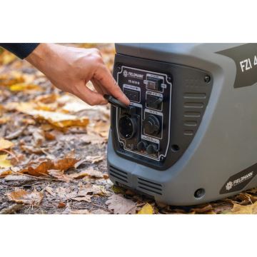 Fieldmann - Invertora elektrostacija 900W