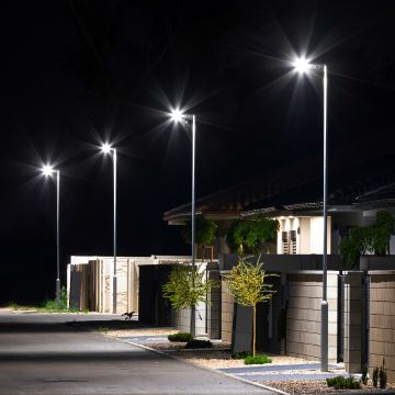 LED Saules enerģijas ielas lampa VIA 200W/20000 mAh 3,2V 6000K IP54 + tālvadības pults