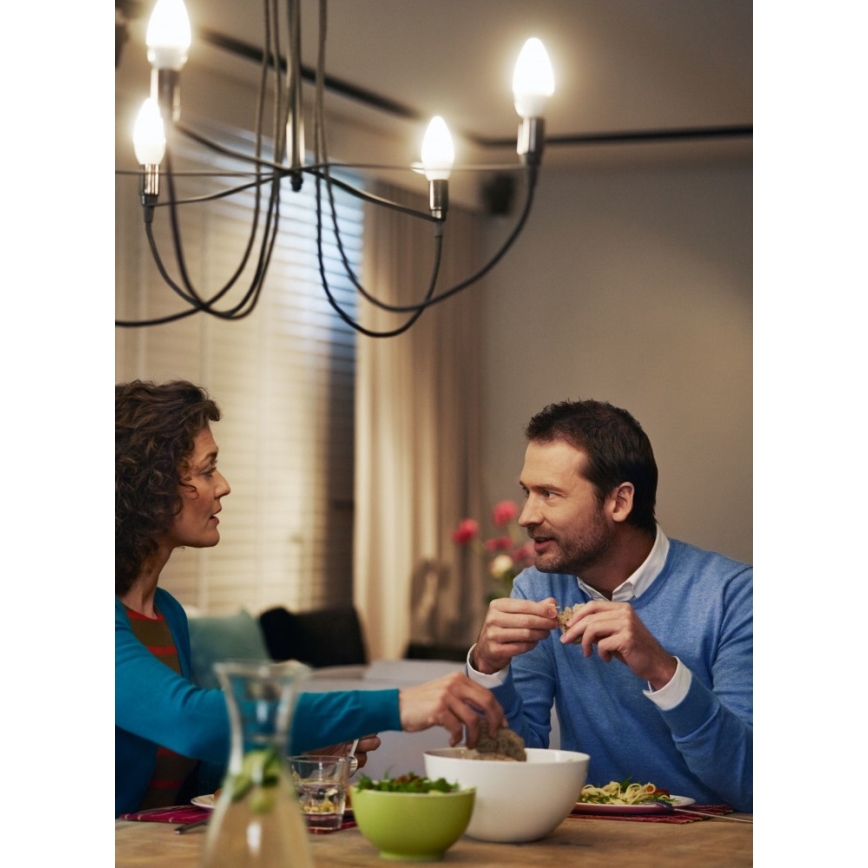 LED Spuldze Philips E14/5,5W/230V 2700K